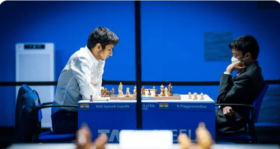 Tata Steel Chess 2022: Magnus Carlsen beats Anish Giri to score a full  point. 