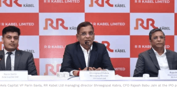 L-R Axis Capital VP Parin Savla, RR Kabel Managing Director Shreegopal Kabra, CFO Rajeshbabu Jain