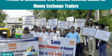 Protest in Ahmedabad Over License Renewal Issues for Money Exchange Traders