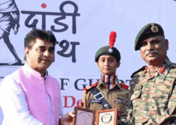 Walking-in-Gandhis-Footsteps-NCC-Cadets-Recreate-the-Dandi-March