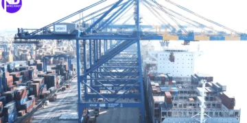 Mundra Port Surpasses Expectations with Jaw-Dropping Container Handling Feats