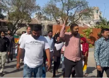 Residence of Rastrapal Society Protest