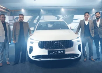 2025 Volvo XC90 Facelift Rolls Into India with Style & Smart Tech