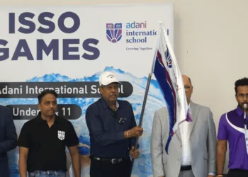 Kapil Dev Sparks Excitement at ISSO Swimming Regionals in Ahmedabad