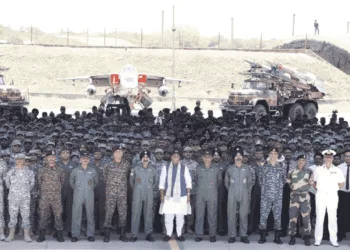 RM Rajnath Singh with IAF Chief at Bhuj Air base camp