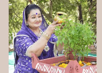 Prathaon Ki Odhe Chunri Beendani Gets Strong With Apara Mehta