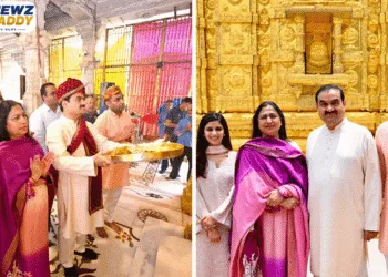 Gautam Adani Mahudi Jain Temple Visit Ahead of Paryushan